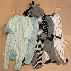 5 baby zip up pajamas + 3 hats - NB